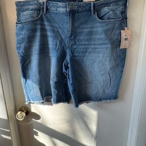 NYDJ Plus 20W Quinn Boyfriend Denim Shorts Lift Tuck Water Conscious Frayed